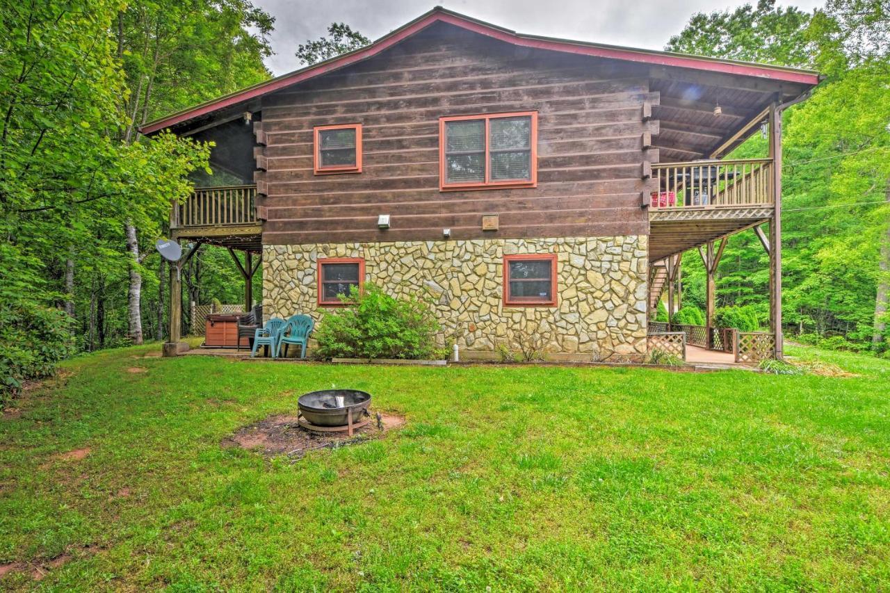 Bryson City Cabin With Hot Tub, Views And Pool Table! Ngoại thất bức ảnh