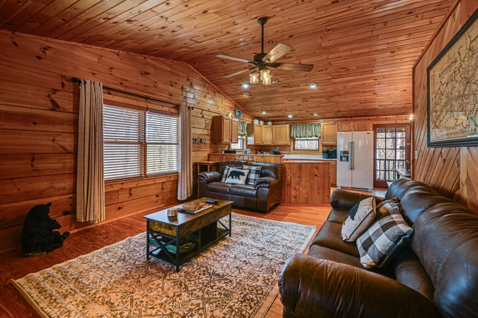 Bryson City Cabin With Hot Tub, Views And Pool Table! Ngoại thất bức ảnh