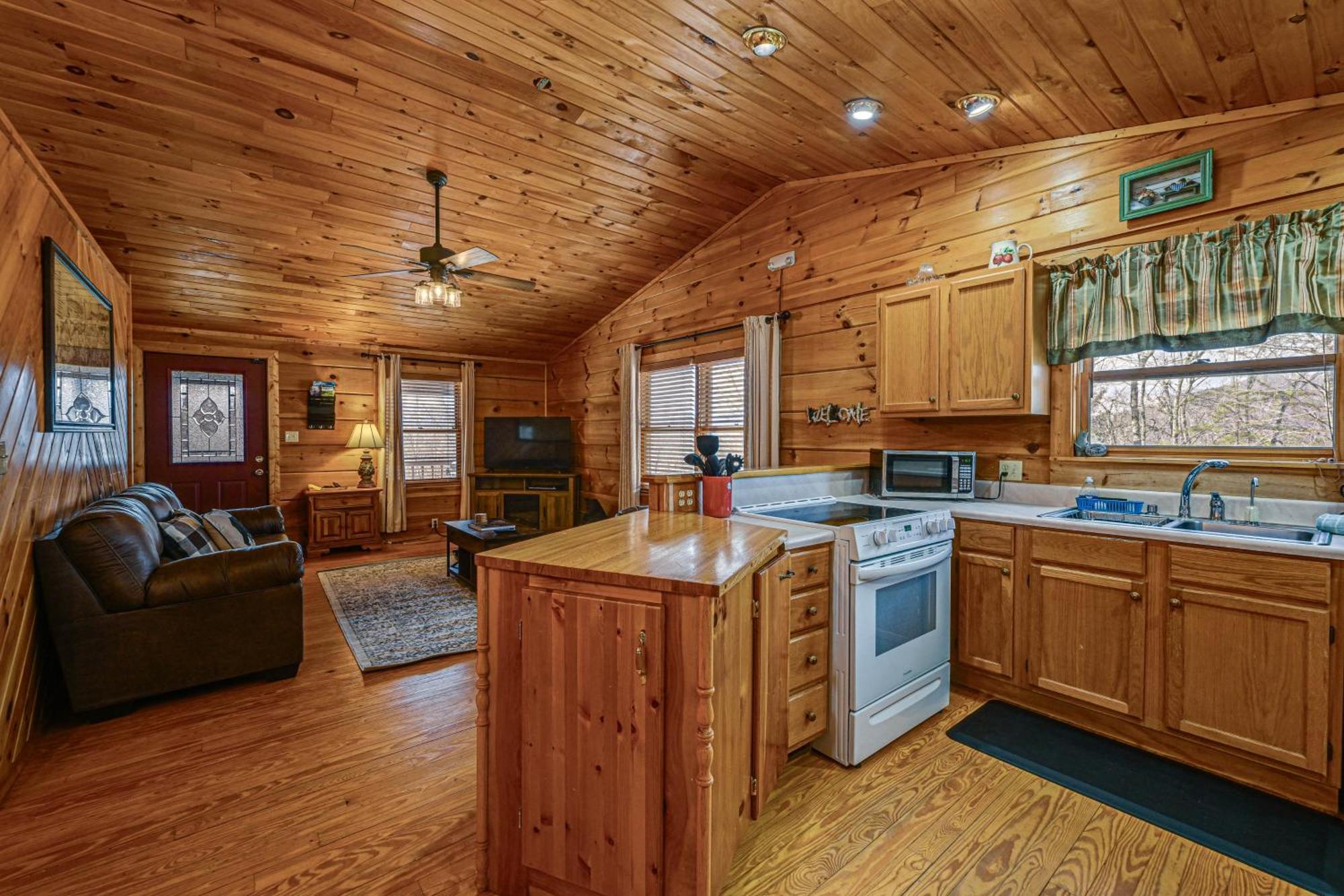 Bryson City Cabin With Hot Tub, Views And Pool Table! Ngoại thất bức ảnh